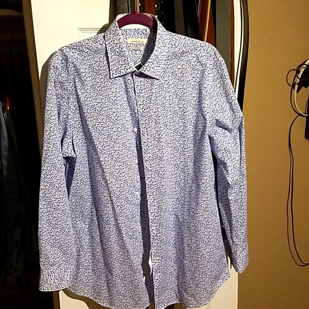 Perry Ellis nwt 2 for $10
